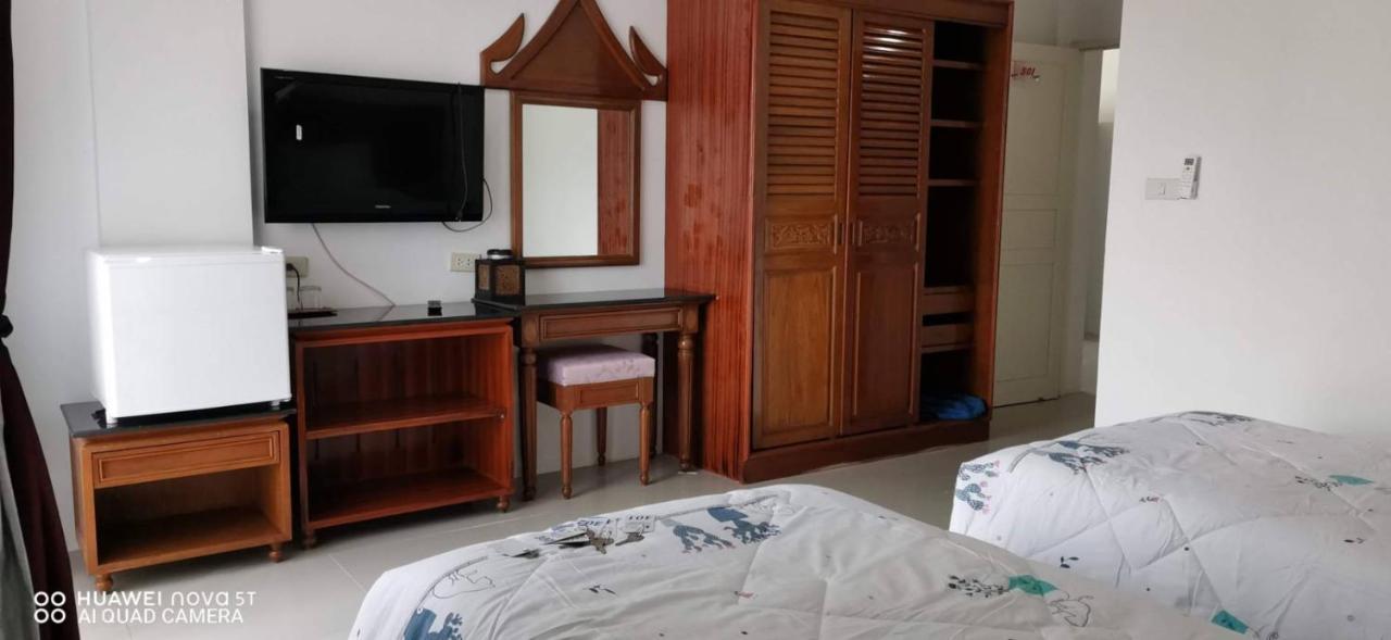 Sure Guesthouse Strand Kamala Exterior foto
